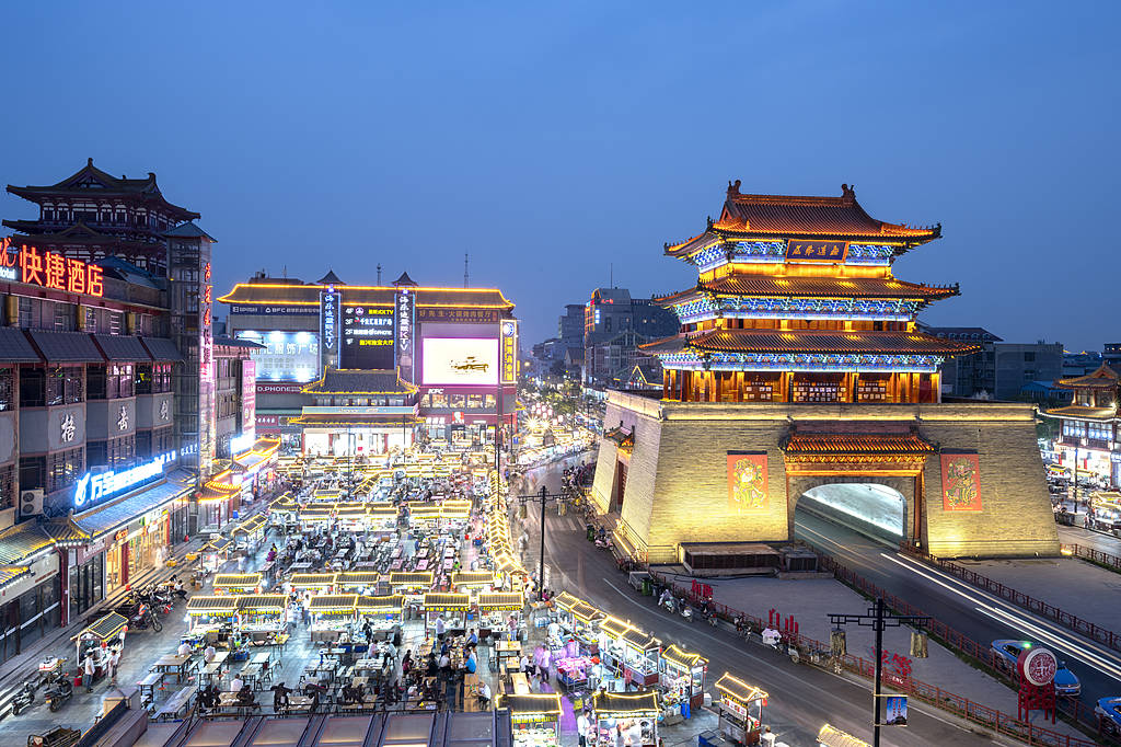 高校禁止学生夜骑开封？审慎对待流量或成主流