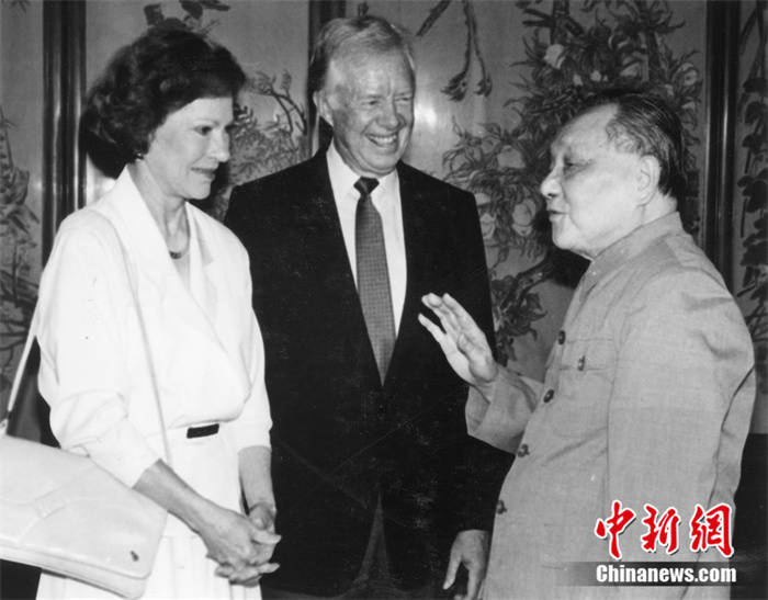 百年卡特的三个“特别身份” | 中新人物