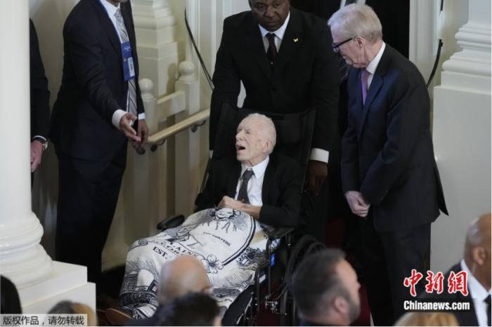 百年卡特的三个“特别身份” | 中新人物