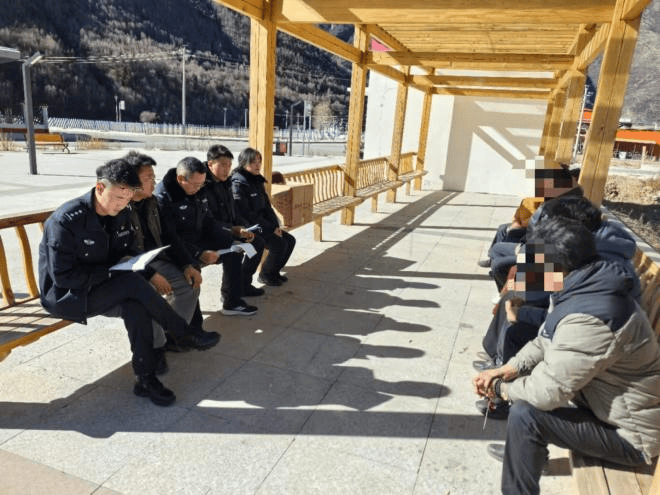 走访特殊群体 织密法治“保障网”