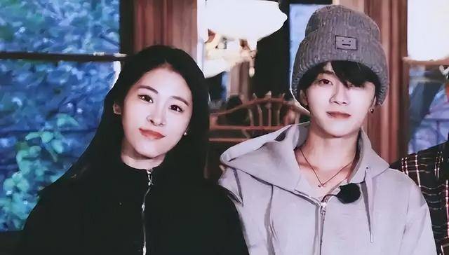 又一个华晨宇！怀孕四个月突然官宣，女生是出了名的“恋爱脑”