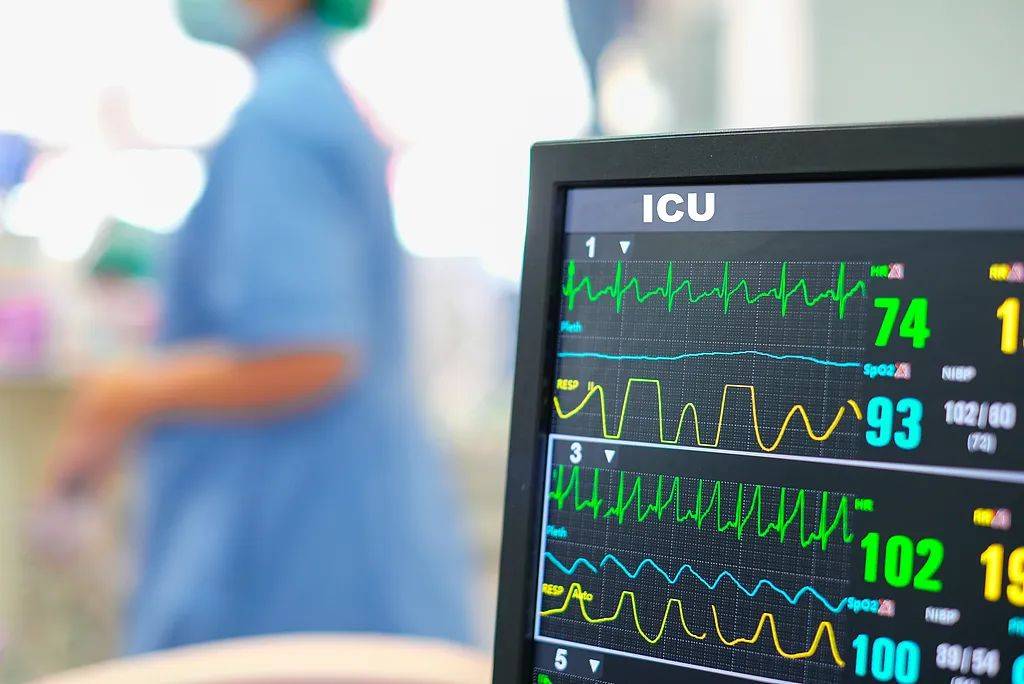 52天宝宝中毒进ICU！因奶奶往水里加了……