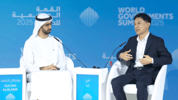 李彦宏谈DeepSeek：我们仍需对芯片、数据中心和云持续投入