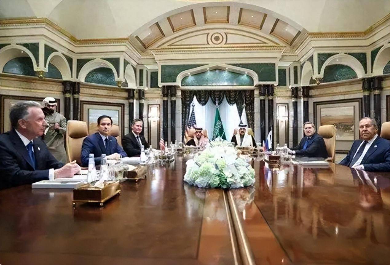 美俄传出爆炸性消息，泽连斯要被清算了？中方4字回应，信号强烈