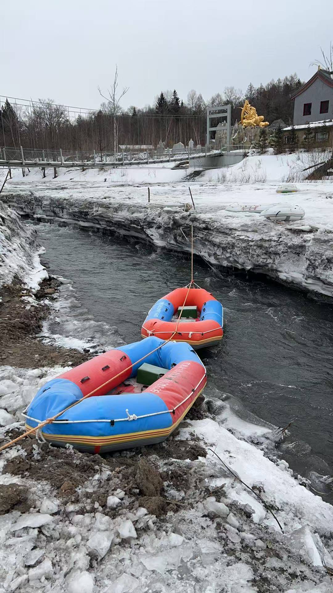 一名游客吉林长白山漂流时意外落水，仍在搜救