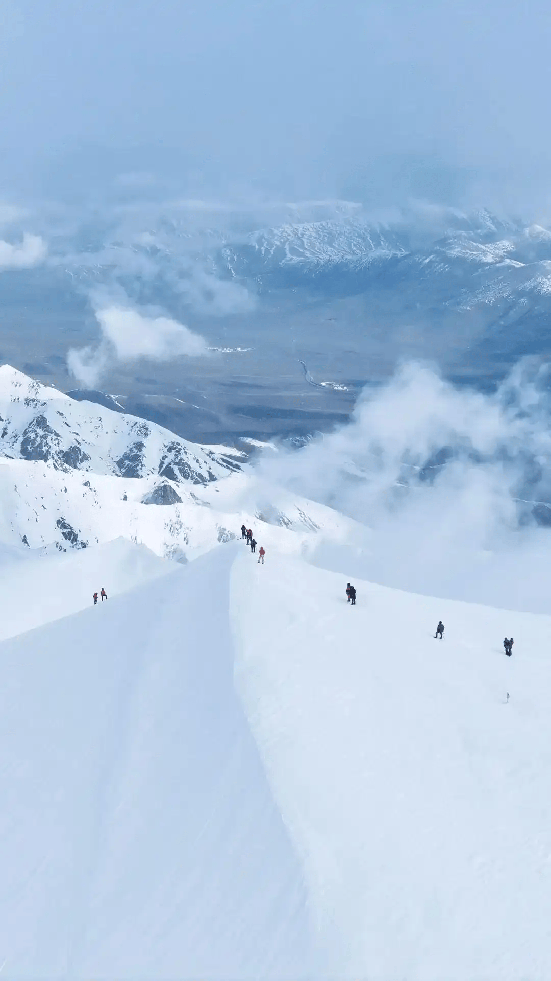 3名登山者在青海玉珠峰南坡失联已超24小时 朋友发帖求助寻人