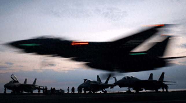 中方一盆凉水，浇灭特朗普“美梦”！美媒担心了，六代机计划将夭折