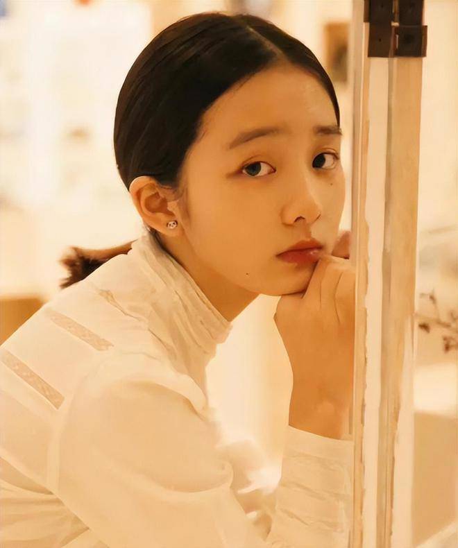 娱乐圈星二代阵容上新：黄多多演电影小S二女儿凭美貌成功出圈