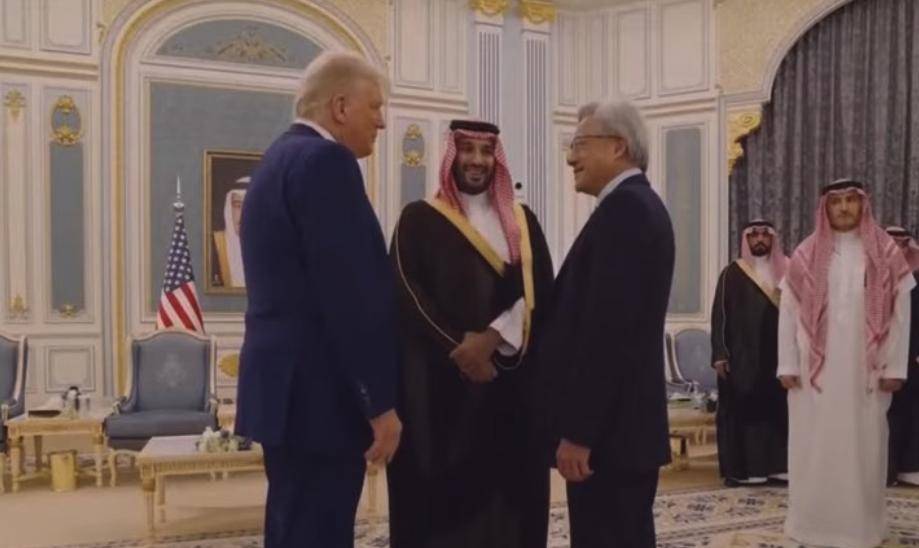 黄仁勋宣布签下沙特AI芯片大单 英伟达股价昂扬拉涨