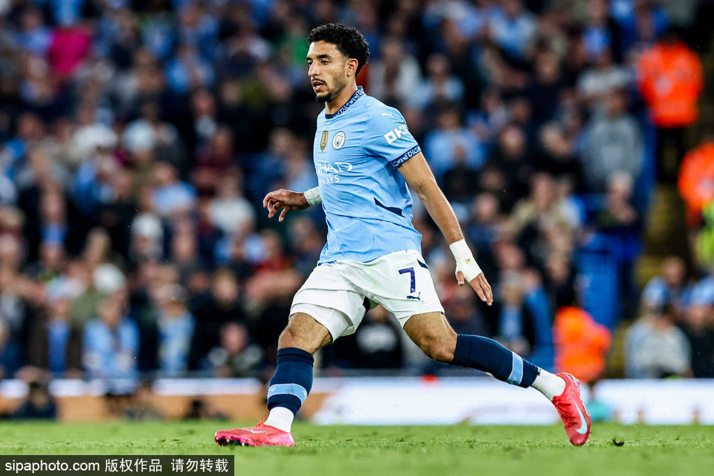 英超-马尔穆什世界波 丁丁主场告别战曼城3-1伯恩茅斯