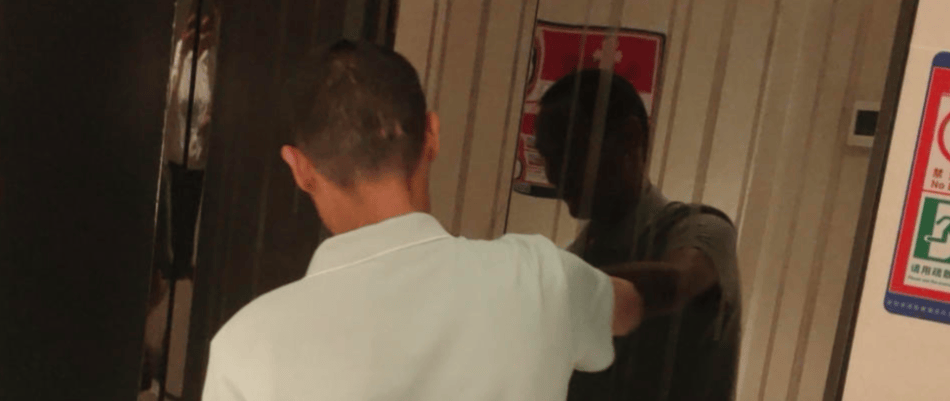 59岁保洁员工作时猝死，家属称牵涉四家公司工伤难认定，涉事公司回应