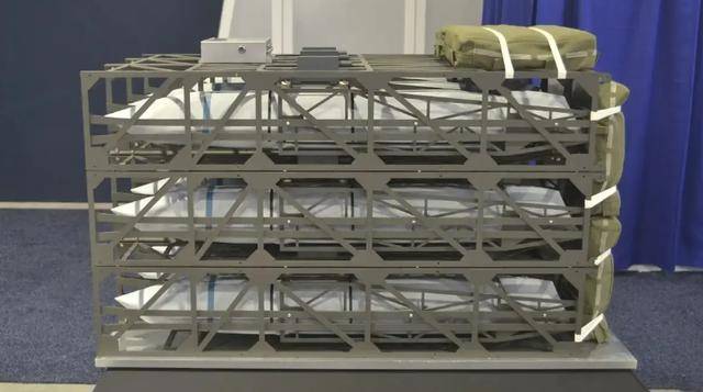 运-20大改“轰-20”，在南海上空成功投射导弹？可惜都是假的