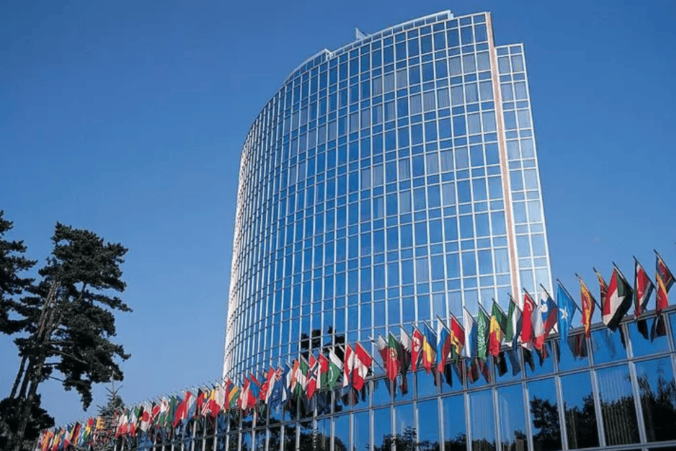 国际刑事法院尴尬了，中方决定拉上60国另起炉灶，要为世界主持公道