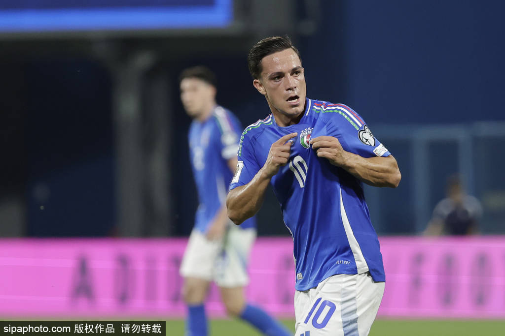 斯帕莱蒂告别战!世预赛-坎比亚索建功 意大利2-0取首胜