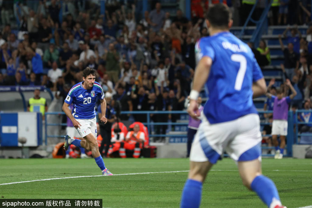 斯帕莱蒂告别战!世预赛-坎比亚索建功 意大利2-0取首胜