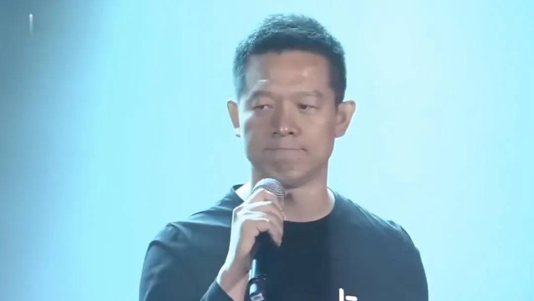 贾跃亭回应甘薇带女儿唱《野子》：你们唱得比爸爸好听多了