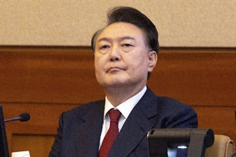 连审15小时，尹锡悦最高可判死刑，韩国将下令逮捕，李在明如何修复对华关系？