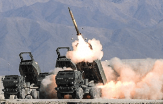 出大事了，乌克兰斩首普京爱将，英国威胁对俄开战，美国开始急了