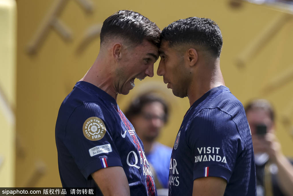世俱杯-登贝莱传射法比安双响 巴黎4-0皇马进决赛