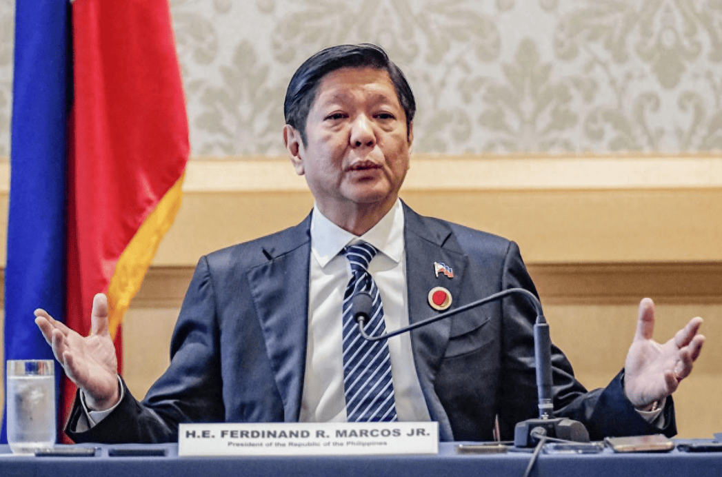 菲参众两院掀桌，拒听马科斯指令，财政大权绝不交给贪腐总统之子