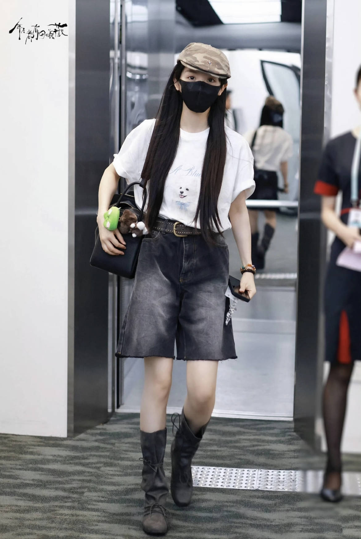 杨幂欧阳娜娜都爱穿的宽腿中裤，今夏火成这样啦？