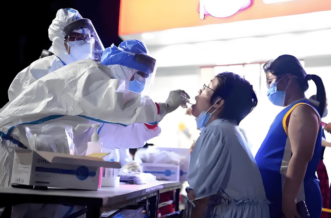 多地网友晒图：四五年前的核酸检测费用全额退款了！